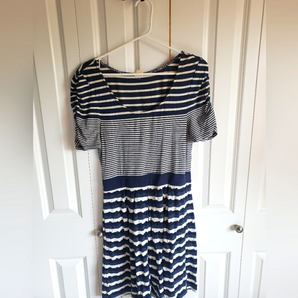 Anthropologie midsleeve dress